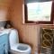 Air a’ Chroit Luxury Pods