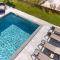 Luxury Villa Aruna