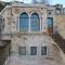 Sarnich Cave Suites