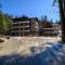 103 Alpine Hotel