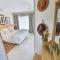 Uvongo - Beach Paradise & Open Ocean View