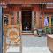 Baanthep Antique Homestay