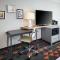 Holiday Inn & Suites Oakville at Bronte by IHG