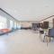 Holiday Inn & Suites Spring - The Woodlands