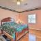 Delightful Retreat with Fireplace and Large Yard! - Delight