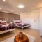 Green Valley Lounge Apartment