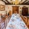 Beautiful Castle in Le Veurdre with Private Pool - 勒维尔德