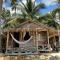 Castaway Beach Bungalows - Шритану