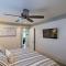 Walk to Downtown Gilbert Home with Fire Pit!