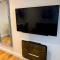Apartment 5 - two bedroom luxury apartment close to town, mainline rail & theatre stylish and comfortable