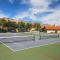 Tucson Townhome with Private Patio and Mtn Views!