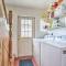 Charming Cottage with Yard - 2 Mi to Tinker St!