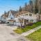 Lutefisk Lodge - Tyee Beach