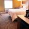 Holiday Inn Express and Suites Surrey, an IHG Hotel - Суррей