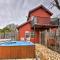 Ark Bunkhouse Fredericksburg Hideaway with Hot Tub