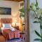 Apirathes Residence