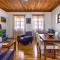 Apirathes Residence