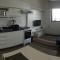 709- Apartamento Decorado Encantador, mobiliado, amplo, cozinha completa, Excelente localização no Rebouças