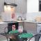 Secure, Self-catering Studio in Sunninghill, Sandton - Sandton
