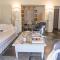 Jasmine Modica Luxury House