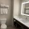 Holiday Inn Express Hotel & Suites Woodland Hills by IHG