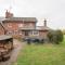 46 Ivy Cottage, Easton