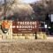 Sacajawea Suite 1 with Deck in Heart of Medora! - ميدورا