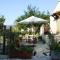 One bedroom apartement with enclosed garden and wifi at Abbateggio