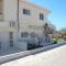 Niki Court Holiday Apartments
