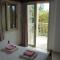Niki Court Holiday Apartments