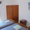 Niki Court Holiday Apartments