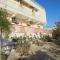 Niki Court Holiday Apartments