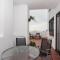 Sea view apartment, shared pools, Estepona, 60 m²