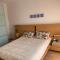 AME57 Preciosa Villa Con Piscina 10 pax