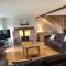 Great Coombe, Bookham Court