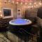 Larch Cottage, Ruston dog friendly with hot tub - 斯卡伯勒