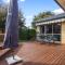 Fantails Roost - Bowentown Holiday Home