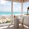 Silver Sands Beach Villas are great for family-friendly activities surfing - 基督教堂市