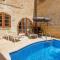 Ta Frenc Farmhouse