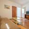 Apartments Leona