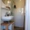 iwalani Beach Bungalow - large Private Garden - close to City Center & Beach