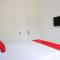 RedDoorz Plus near UMS Solo