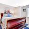 Rockaway Beach Villa