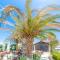 Angela Beach Hotel & Apts