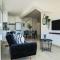 Phaedrus Living: Seaside Modern Flat Lighthouse 63