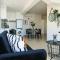 Phaedrus Living: Seaside Modern Flat Lighthouse 63