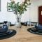 Phaedrus Living: Seaside Modern Flat Lighthouse 63
