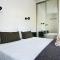 Phaedrus Living: Seaside Modern Flat Lighthouse 63