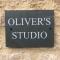 Oliver's Studio at Oliver's Yard - Shipton under Wychwood