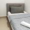 8pax Mount austin Midori Green homestay